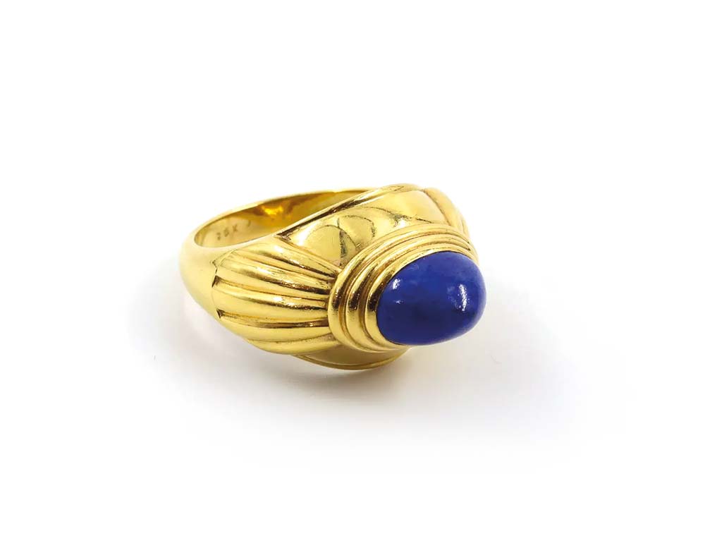 6-2024-Jewellery_Les-annees-80_006-Bague-Boucheron-lapis-1988